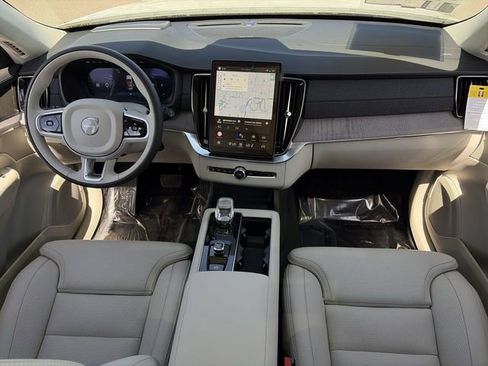 New 2026 Volvo XC90 B6 Ultra w/ Protection Package AWD/4WD image 16