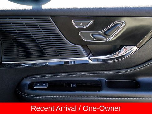 Used 2021 Lincoln Corsair AWD w/ Premium Package image 22