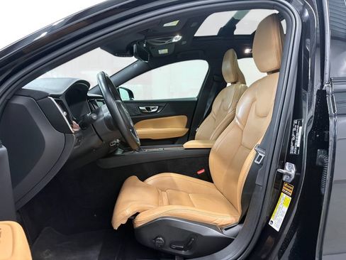Used 2022 Volvo V60 T5 Cross Country w/ Lounge Package AWD/4WD image 10