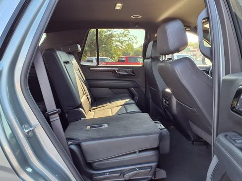 Used 2025 Chevrolet Tahoe LT AWD/4WD image 22
