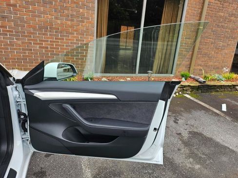 Used 2023 Tesla Model 3 Standard Range RWD image 57