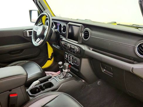 Used 2023 Jeep Wrangler Unlimited Sahara w/ Cold Weather Group AWD/4WD image 25
