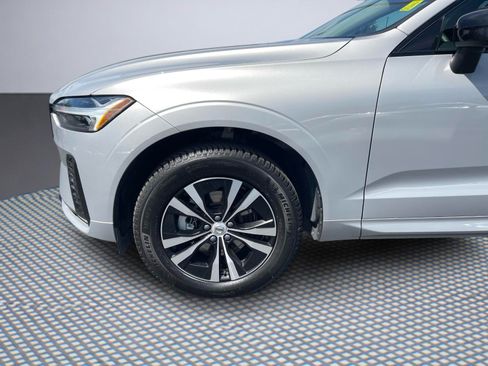 Used 2024 Volvo XC60 B5 Core AWD/4WD image 11