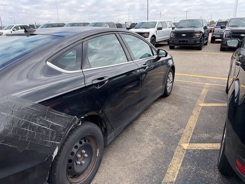 Used 2020 Ford Fusion S image 16