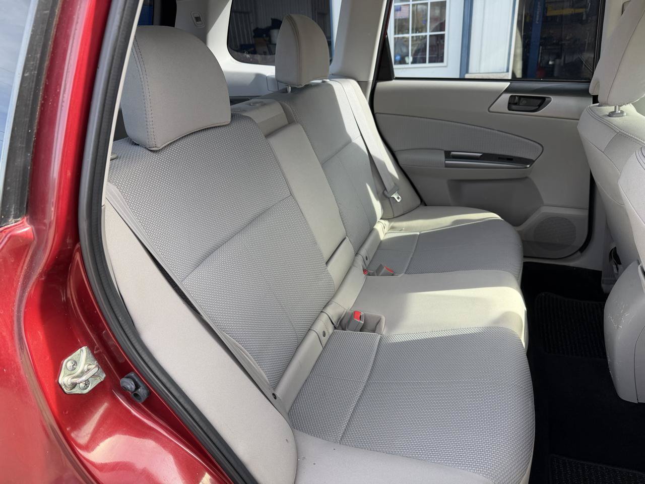 Used 2013 Subaru Forester 2.5X w/ Popular Pkg 3 AWD/4WD image 16