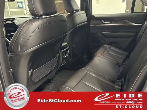 New 2025 Jeep Grand Cherokee Limited w/ Trailer Tow Package image 18