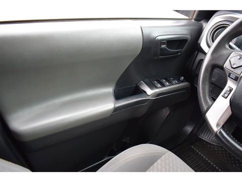 Used 2023 Toyota Tacoma 4x4 Double Cab image 19