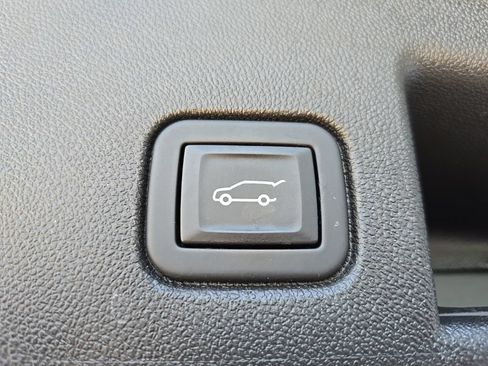 Used 2024 Chevrolet Equinox LT w/ Driver Convenience Package AWD/4WD image 87