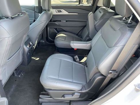 New 2026 Ford Explorer Active w/ Active Comfort Package RWD image 12