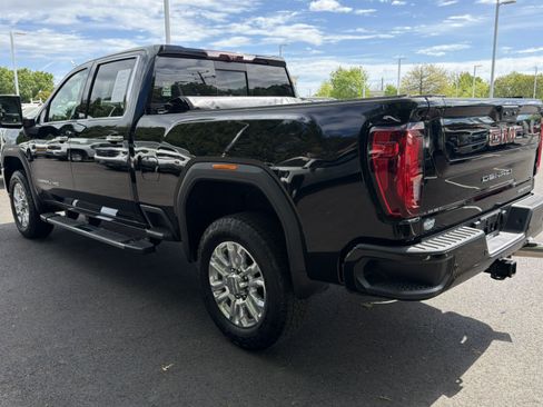 Used 2022 GMC Sierra 2500 Denali w/ Denali Ultimate Package AWD/4WD image 3