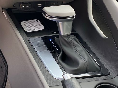 New 2026 Hyundai Elantra Sport FWD image 19