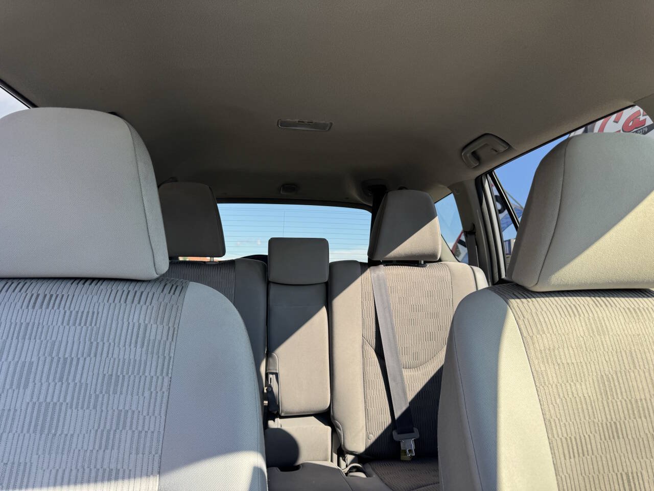 Used 2012 Toyota RAV4 FWD w/ Value Pkg image 38