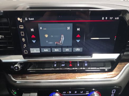 New 2026 GMC Sierra 2500 SLE image 24