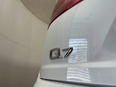 Used 2018 Audi Q7 3.0T Premium Plus w/ Premium Plus Package image 37