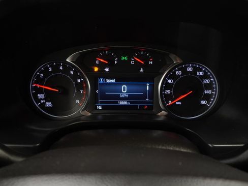 Used 2023 GMC Acadia SLE w/ Driver Convenience Package FWD image 23