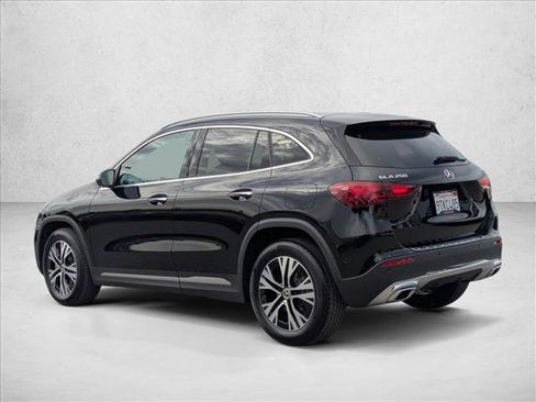 Certified 2025 Mercedes-Benz GLA 250 4MATIC image 6