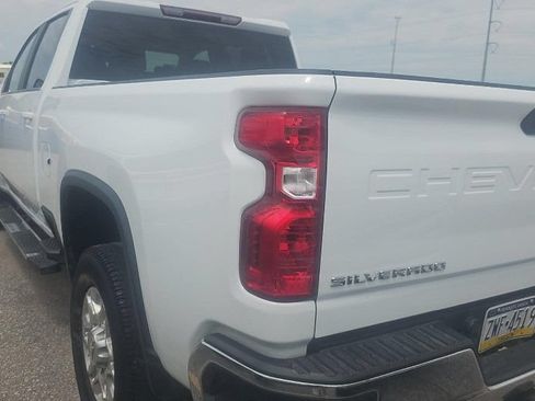 Used 2023 Chevrolet Silverado 2500 LT w/ Convenience Package AWD/4WD image 6