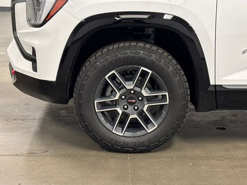 New 2026 GMC Terrain AT4 w/ Convenience Package III AWD/4WD image 10