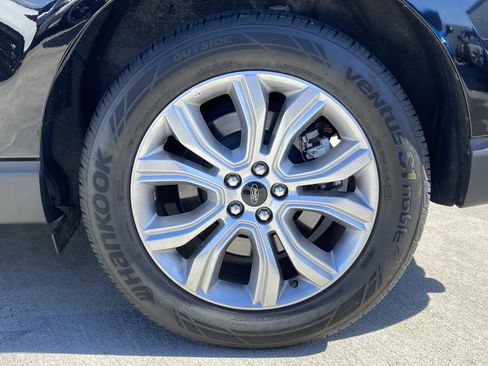 Used 2024 Ford Edge Titanium image 7