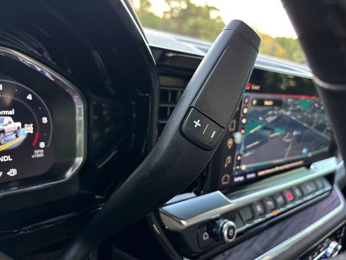 New 2026 GMC Sierra 2500 SLT w/ SLT Premium Package image 18