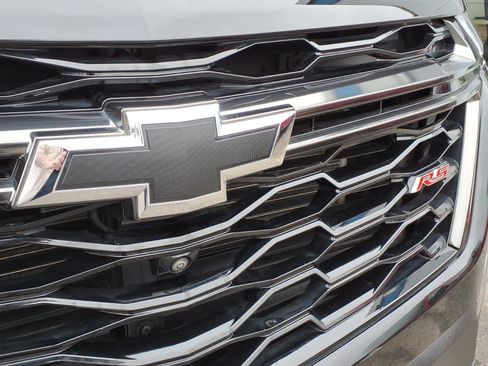 Used 2023 Chevrolet Traverse RS AWD/4WD image 8