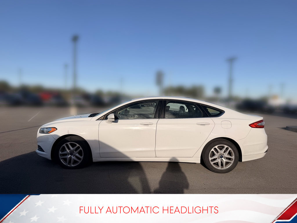 Used 2014 Ford Fusion SE FWD image 9