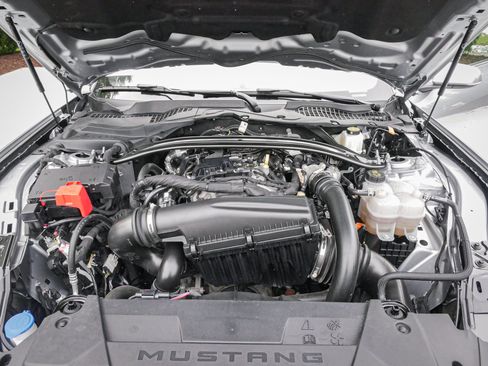 Used 2025 Ford Mustang Premium RWD image 32