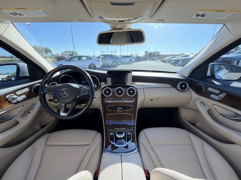 Used 2018 Mercedes-Benz C 300 Sedan image 21