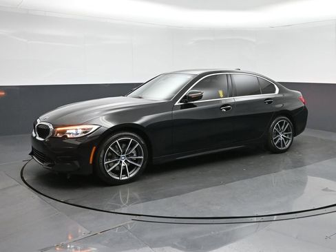 Used 2020 BMW 330i xDrive Sedan w/ Premium Package image 3