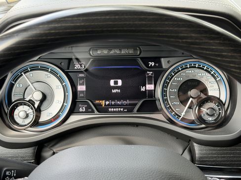 Used 2022 RAM 1500 Limited AWD/4WD image 44