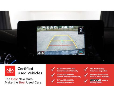 Certified 2022 Toyota Venza XLE image 28