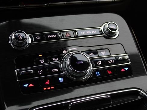 Used 2023 Lincoln Nautilus Reserve image 26