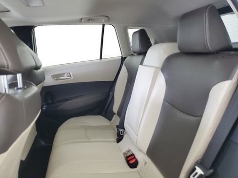 Used 2024 Toyota Corolla Cross XLE w/ Convenience Package FWD image 13
