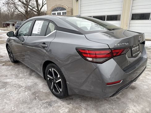 Used 2024 Nissan Sentra SV image 7