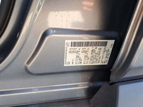 Used 2023 Nissan Rogue S image 28