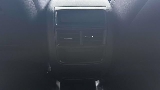 Certified 2024 Cadillac XT5 Luxury w/ LPO, Floor Liner Package AWD/4WD image 60