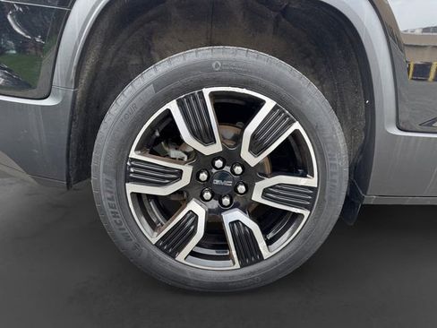 Used 2021 GMC Acadia SLE w/ Driver Convenience Package image 7