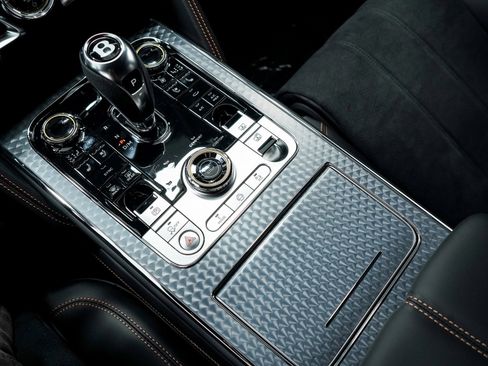 New 2025 Bentley Flying Spur Plug-In Hybrid image 34