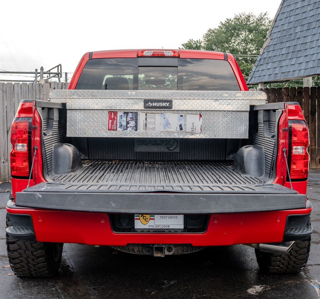 Used 2018 Chevrolet Silverado 1500 LT w/ All Star Edition AWD/4WD image 9