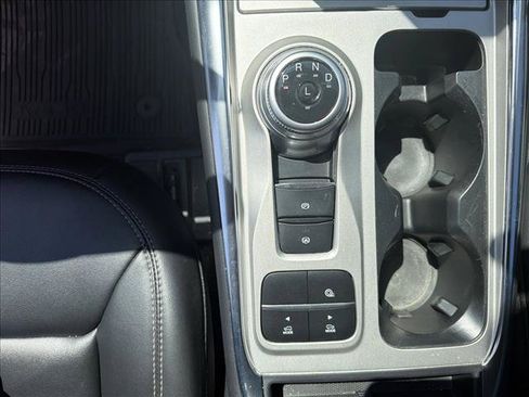 Used 2023 Ford Explorer XLT w/ Equipment Group 202A RWD image 16