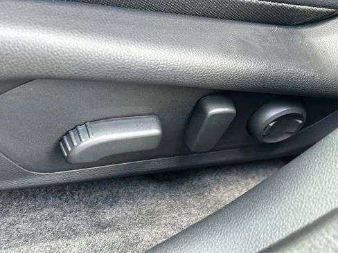 New 2025 Subaru Crosstrek 2.5i Limited w/ Crosstrek Mirror Package image 31