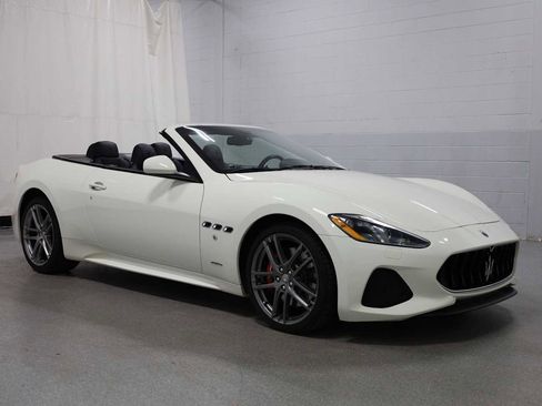 Used 2018 Maserati GranTurismo Sport image 12