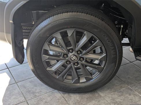 New 2026 Toyota Land Cruiser image 10