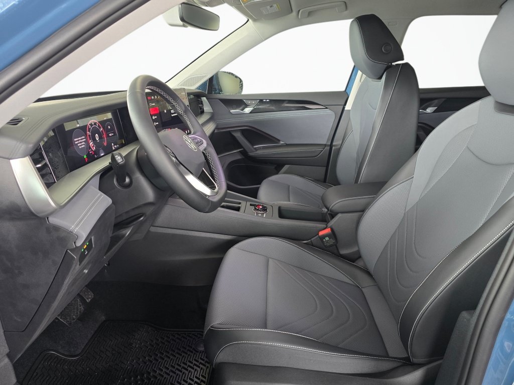 New 2026 Volkswagen Tiguan SE AWD/4WD image 19