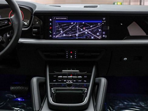 Certified 2026 Porsche Cayenne image 16