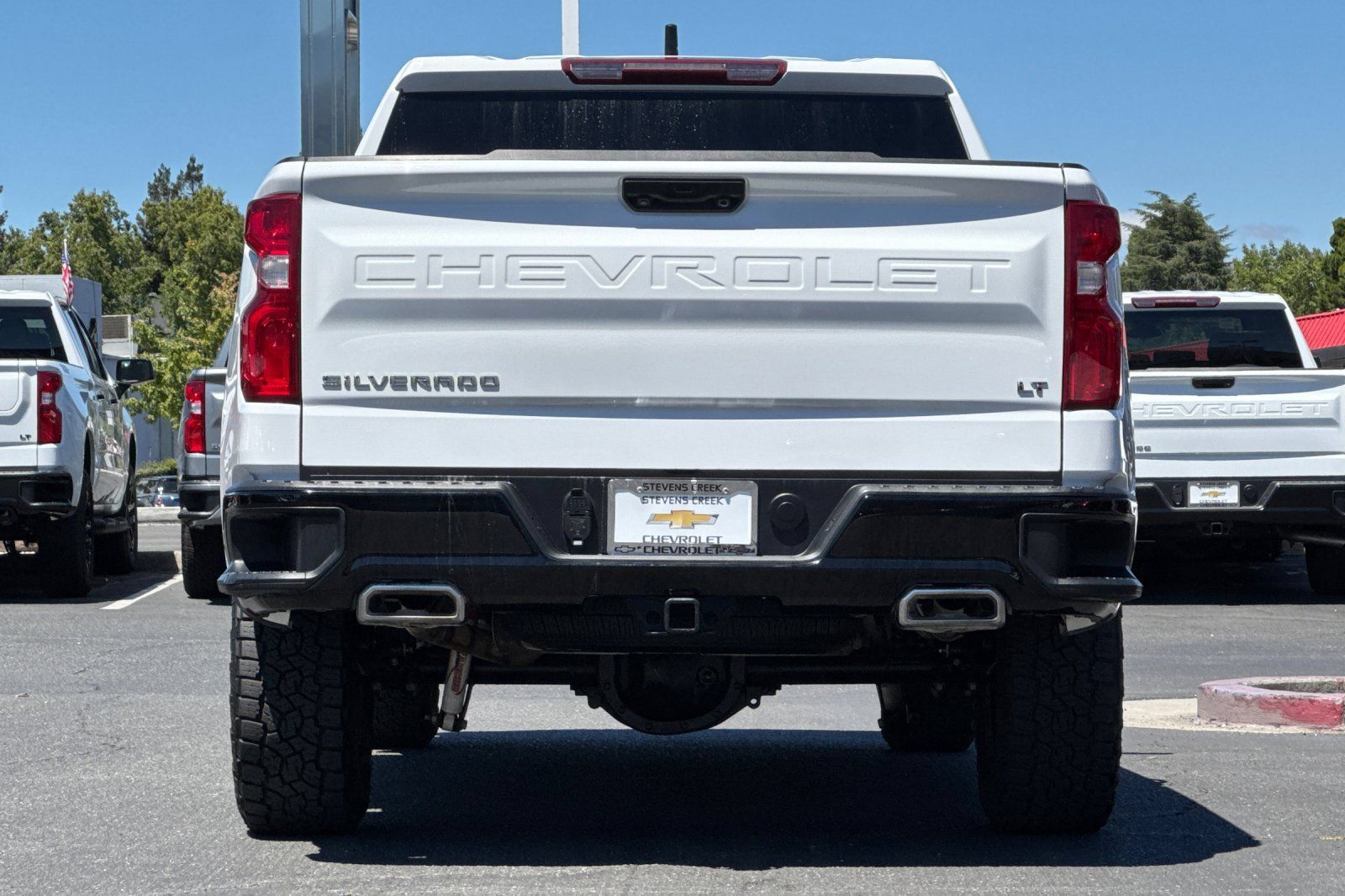 Used 2023 Chevrolet Silverado 1500 LT Trail Boss w/ Protection Package AWD/4WD image 6