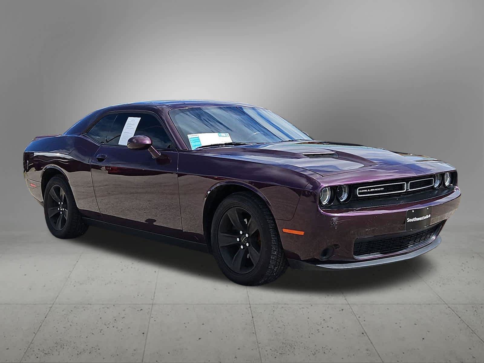 Used 2020 Dodge Challenger SXT RWD image 8