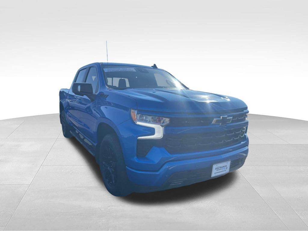 Used 2025 Chevrolet Silverado 1500 RST AWD/4WD image 7