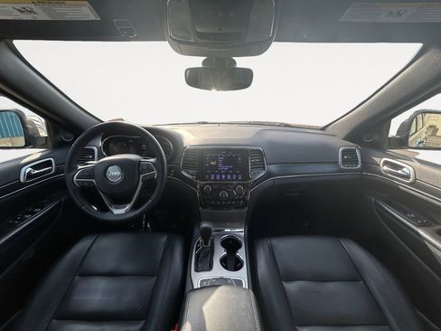 Used 2019 Jeep Grand Cherokee Limited AWD/4WD image 12
