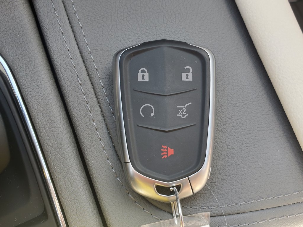 Used 2024 Cadillac XT6 Premium Luxury w/ LPO, Floor Liner Package AWD/4WD image 47